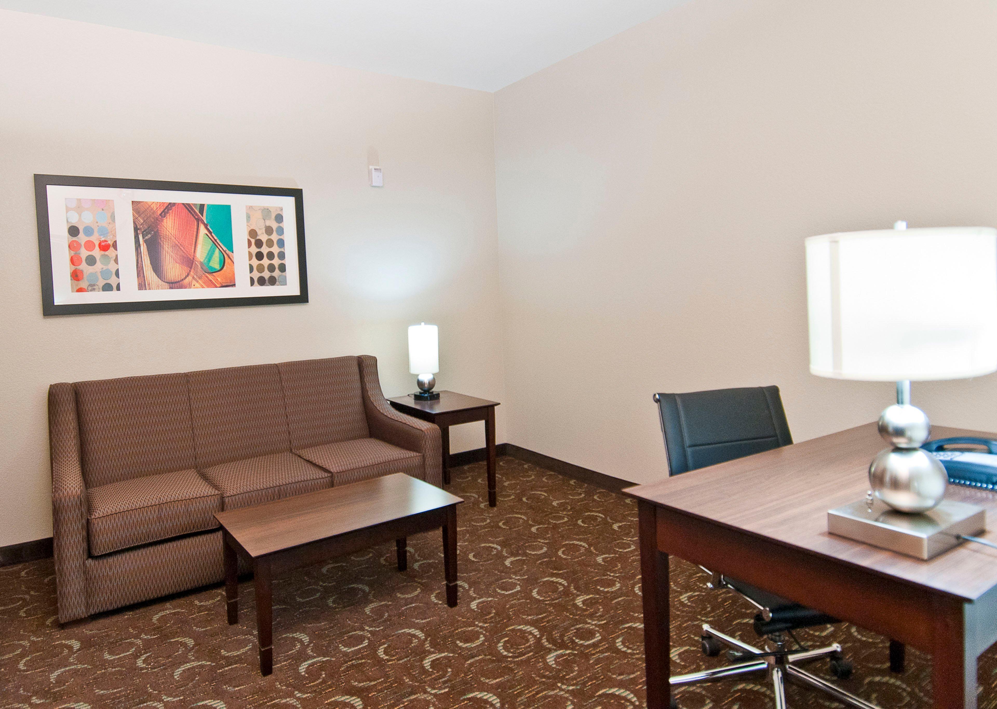 Holiday Inn Express & Suites San Antonio Frost Bank Center By Ihg Exteriör bild