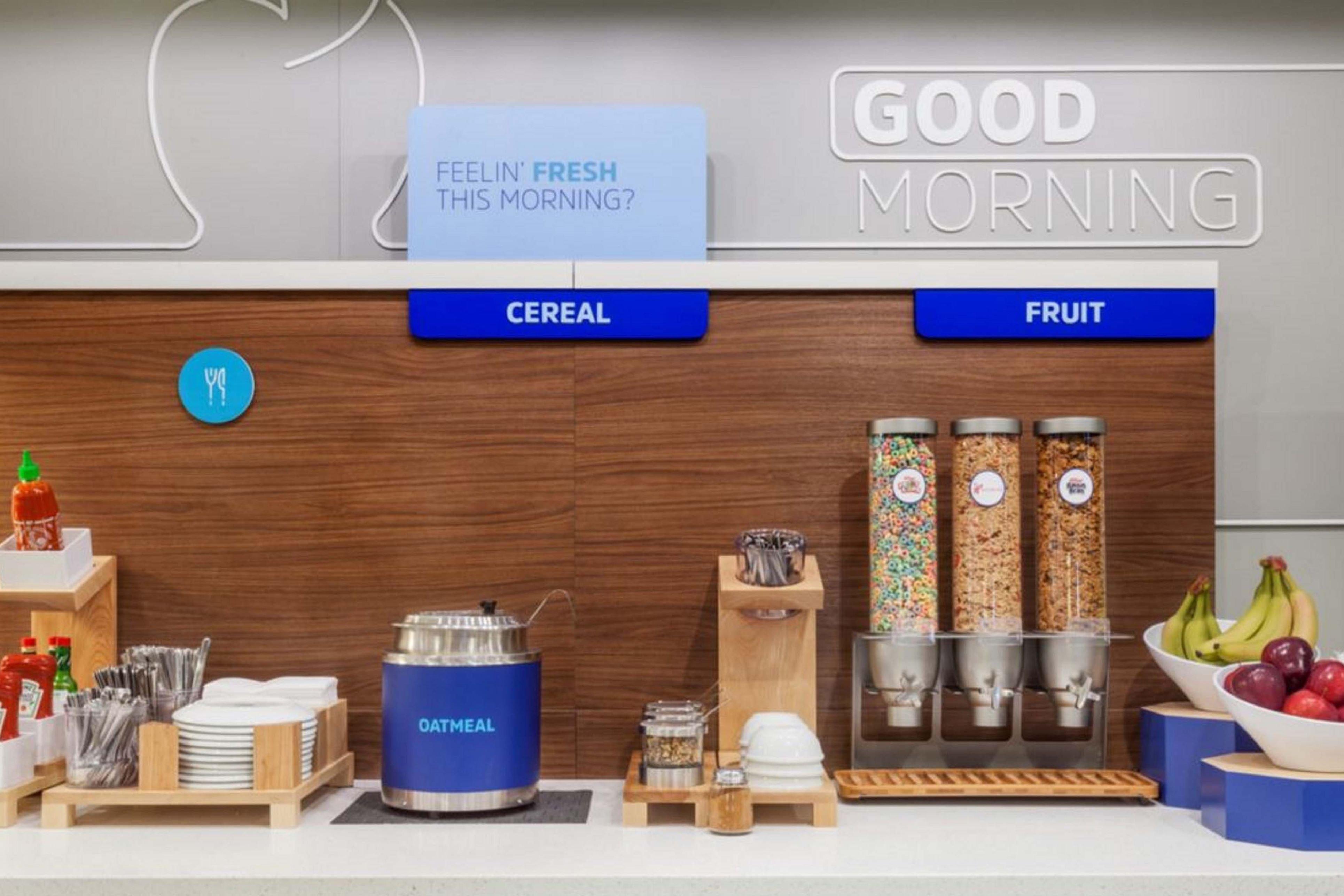 Holiday Inn Express & Suites San Antonio Frost Bank Center By Ihg Exteriör bild