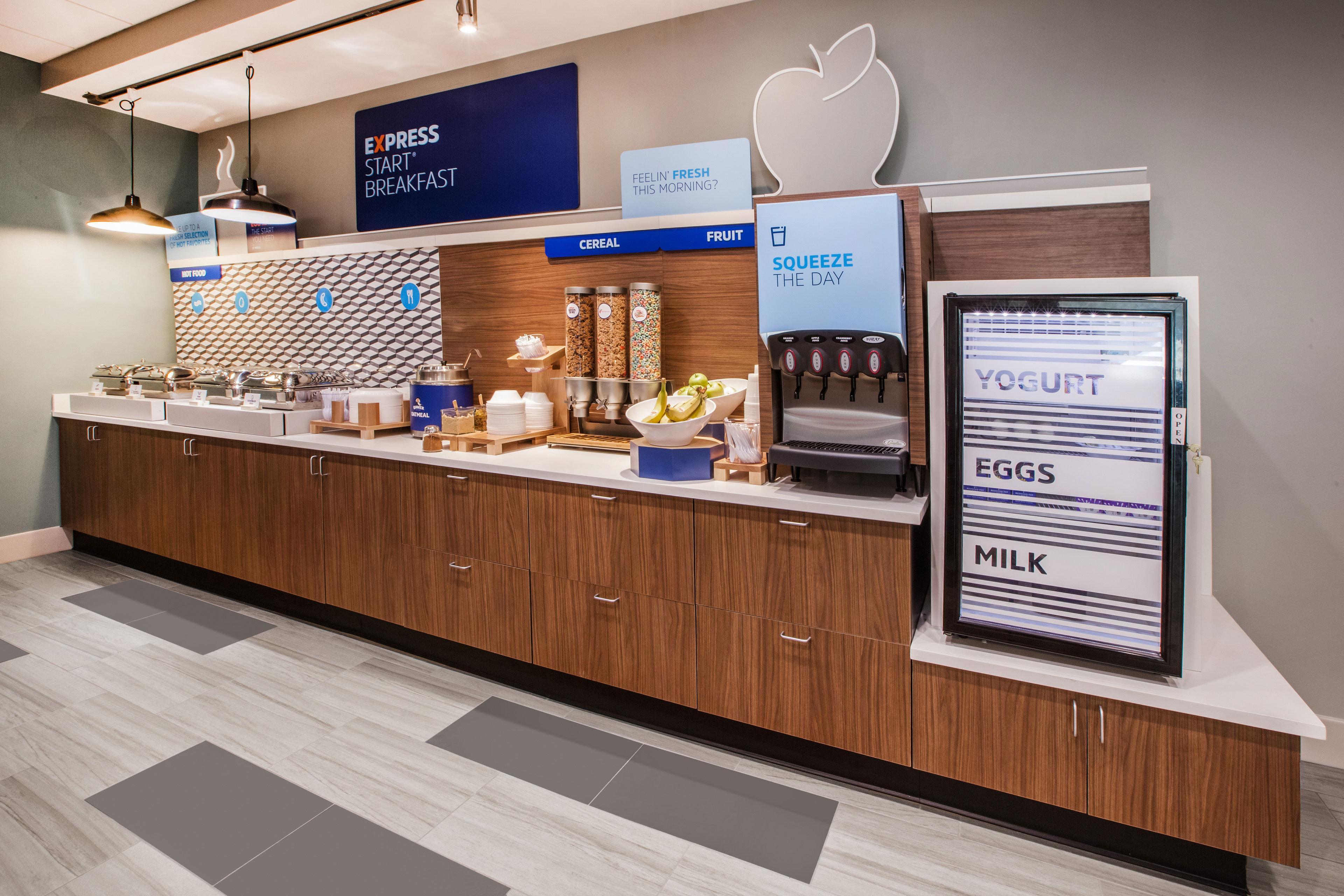 Holiday Inn Express & Suites San Antonio Frost Bank Center By Ihg Exteriör bild
