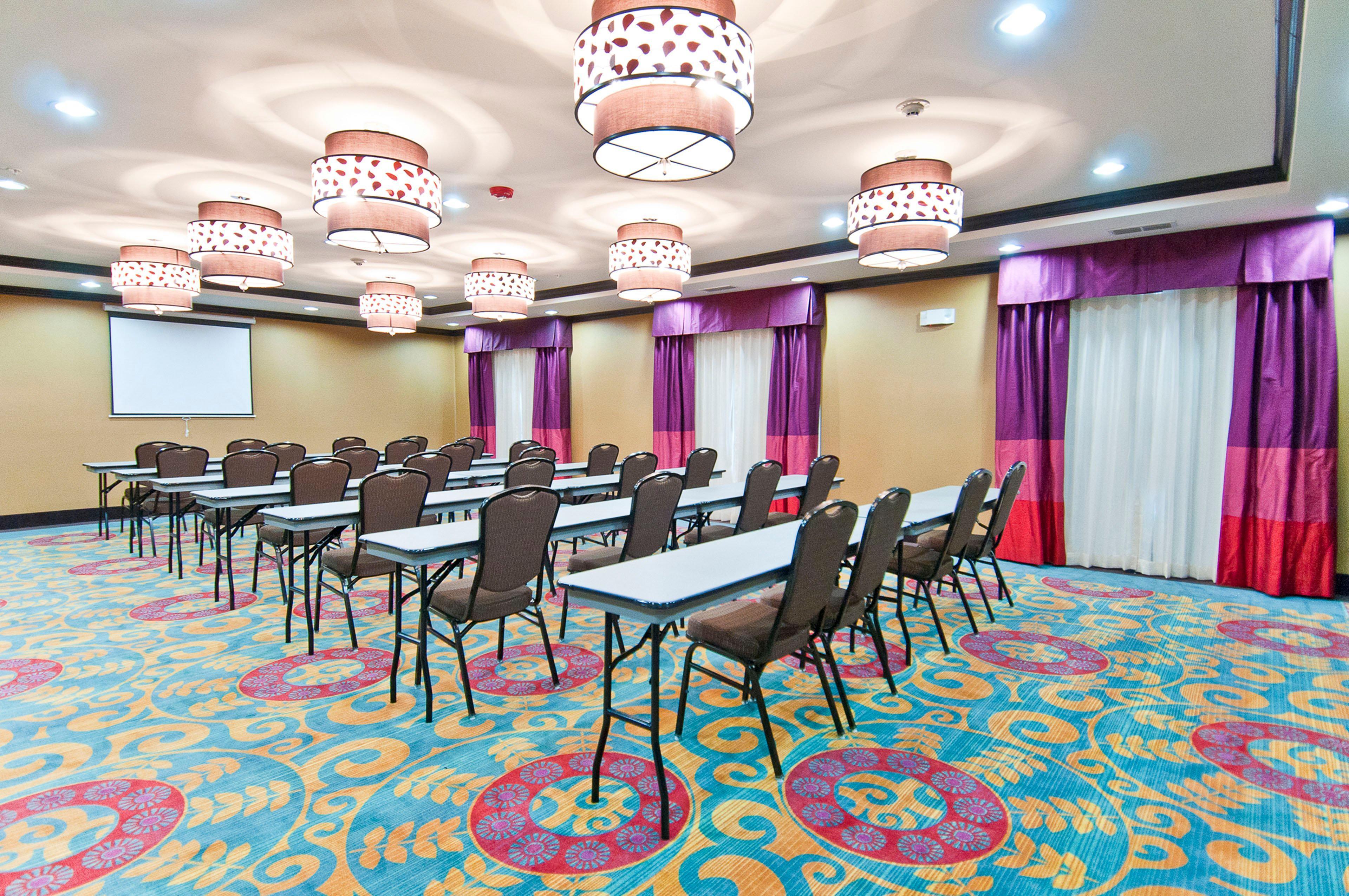 Holiday Inn Express & Suites San Antonio Frost Bank Center By Ihg Exteriör bild