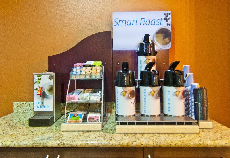 Holiday Inn Express & Suites San Antonio Frost Bank Center By Ihg Exteriör bild
